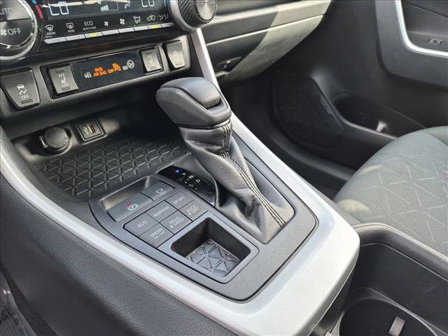 Used 2025 Toyota RAV4 XLE w/ Weather Package AWD/4WD image 12