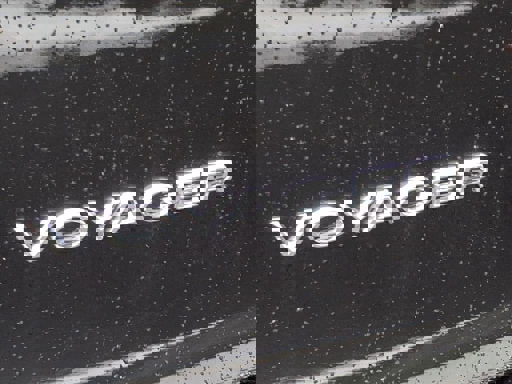 New 2026 Chrysler Voyager LX image 28