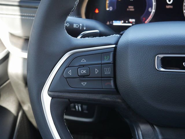 New 2026 Jeep Grand Cherokee Limited w/ Luxury Tech Group II image 13