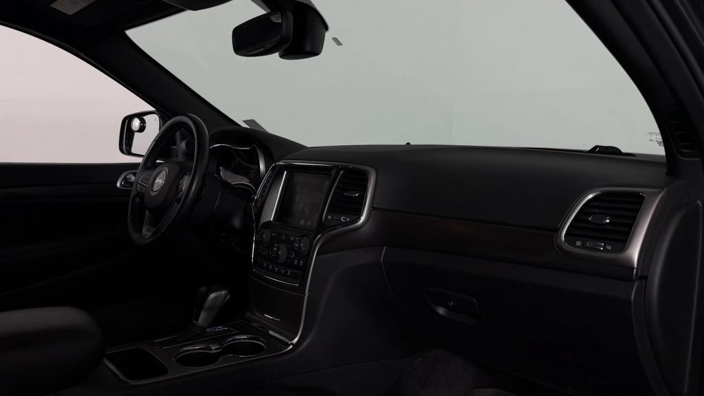 Used 2018 Jeep Grand Cherokee Altitude AWD/4WD image 35