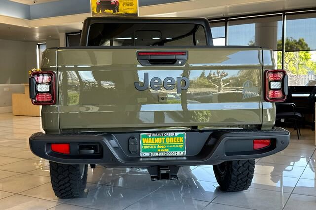 New 2026 Jeep Gladiator Sport AWD/4WD image 4