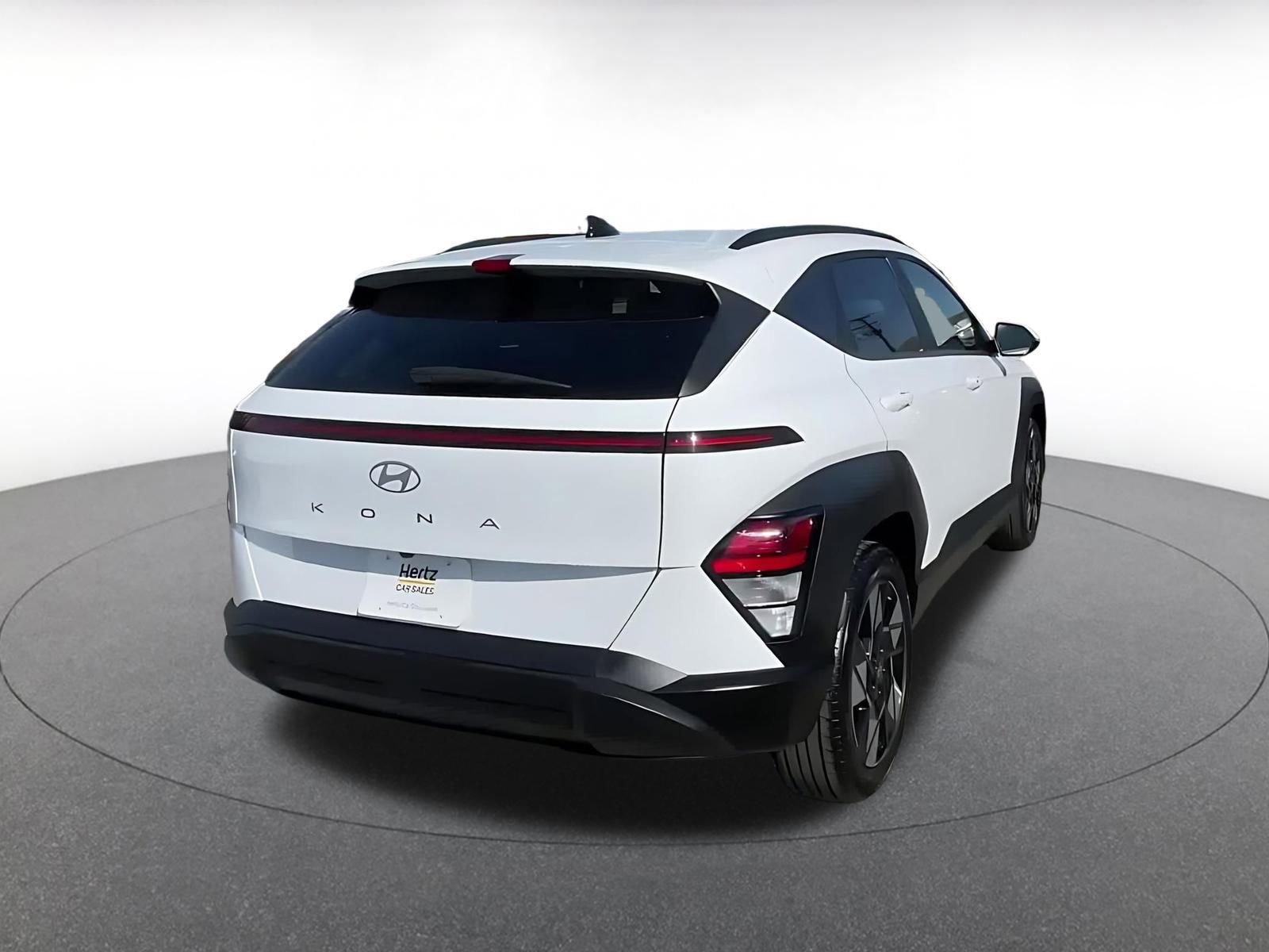 Used 2025 Hyundai Kona SEL FWD image 12