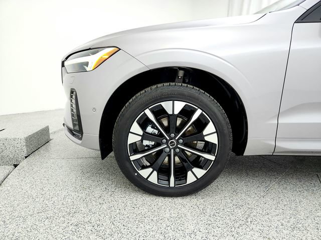 New 2026 Volvo XC60 B5 Plus w/ Protection Package Premier image 34
