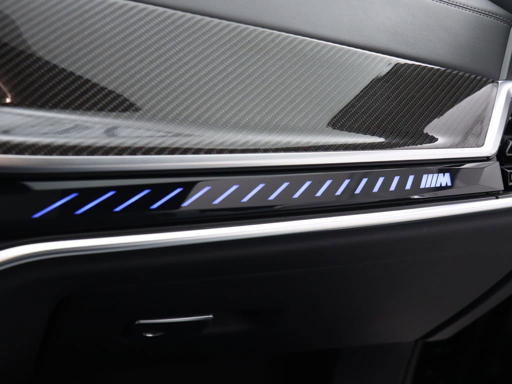Used 2026 BMW X6 M60i image 37