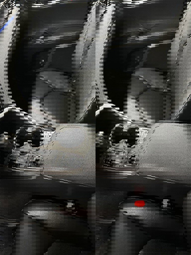 Used 2022 Toyota Camry XSE image 18