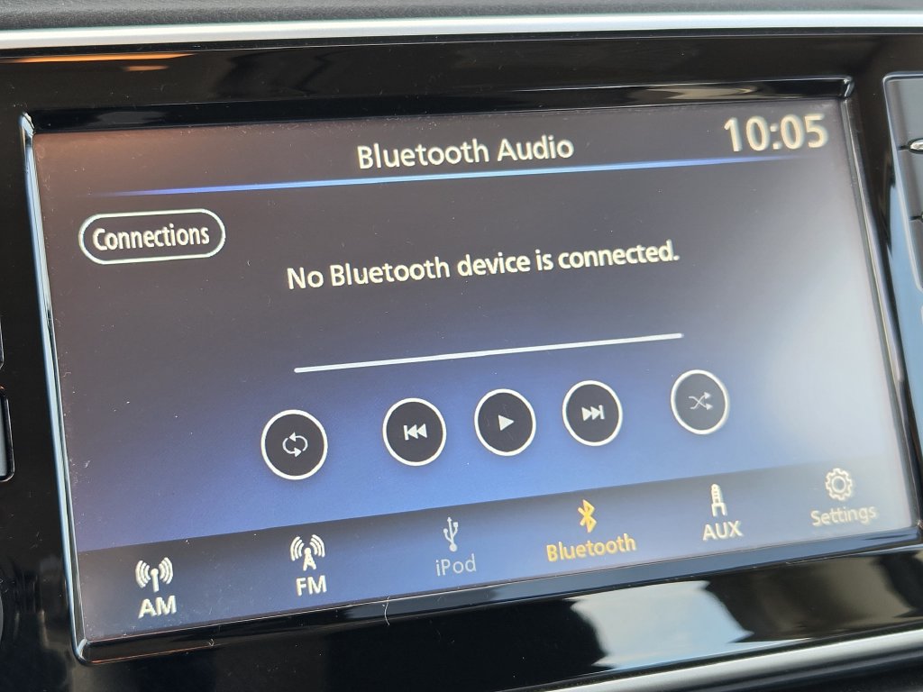 Used 2025 Nissan Versa S w/ Trunk Package FWD image 17