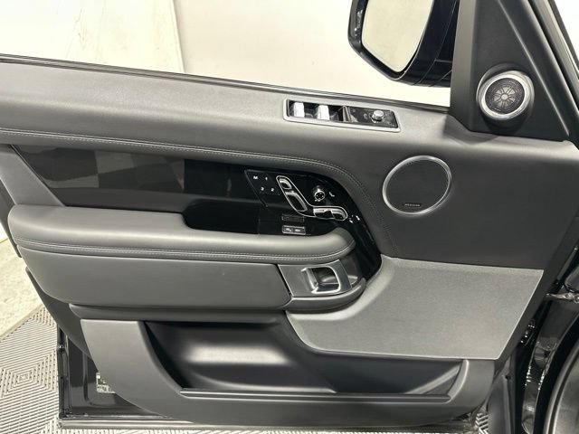 Used 2019 Land Rover Range Rover Supercharged AWD/4WD image 11