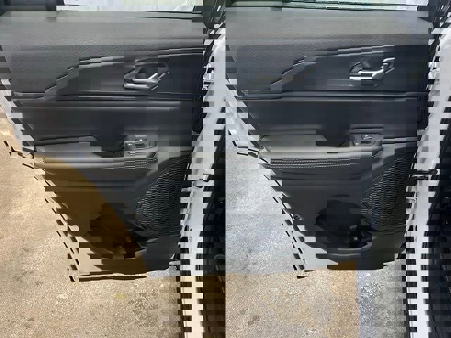 New 2025 Jeep Grand Cherokee Altitude image 27