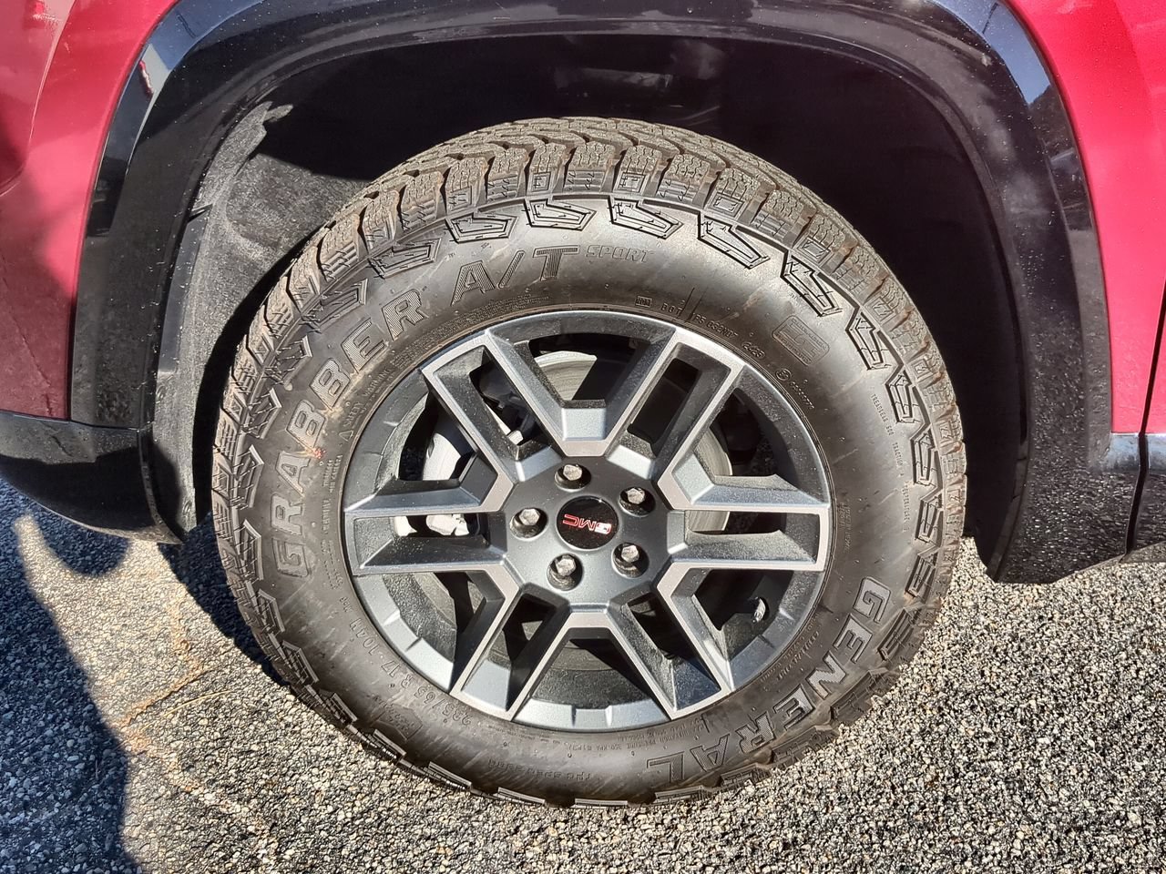 New 2026 GMC Terrain AT4 w/ Convenience Package III AWD/4WD image 32