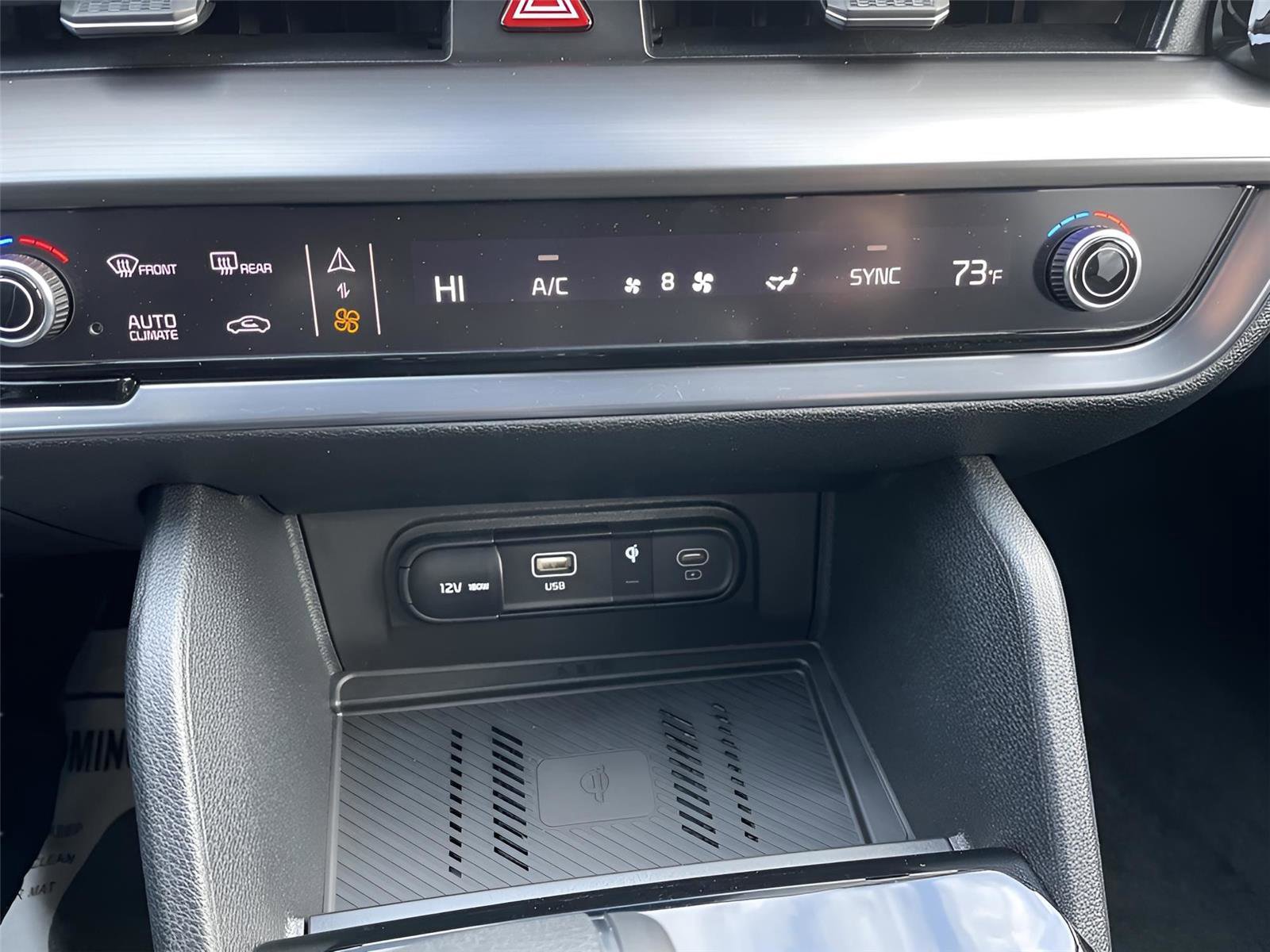 Used 2025 Kia Sportage EX image 31