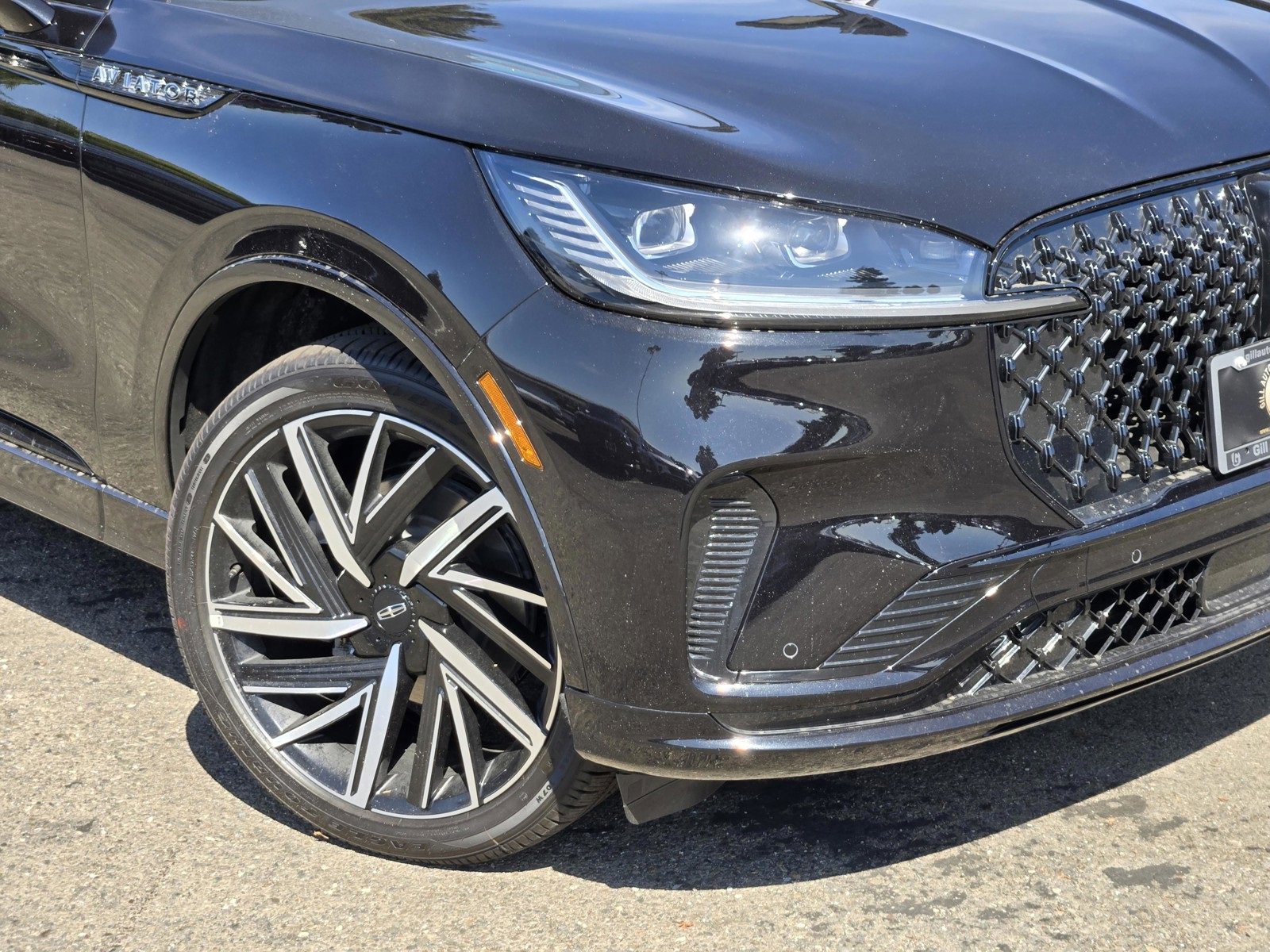 New 2025 Lincoln Aviator Black Label w/ Jet Appearance Package image 6