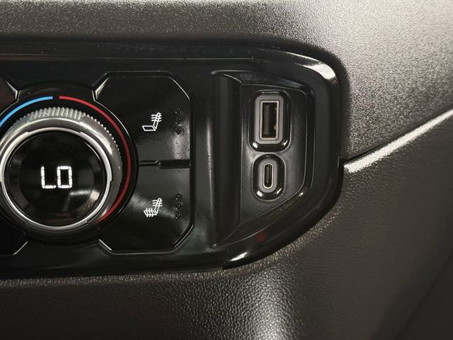 Used 2022 Chevrolet Silverado 1500 RST image 23