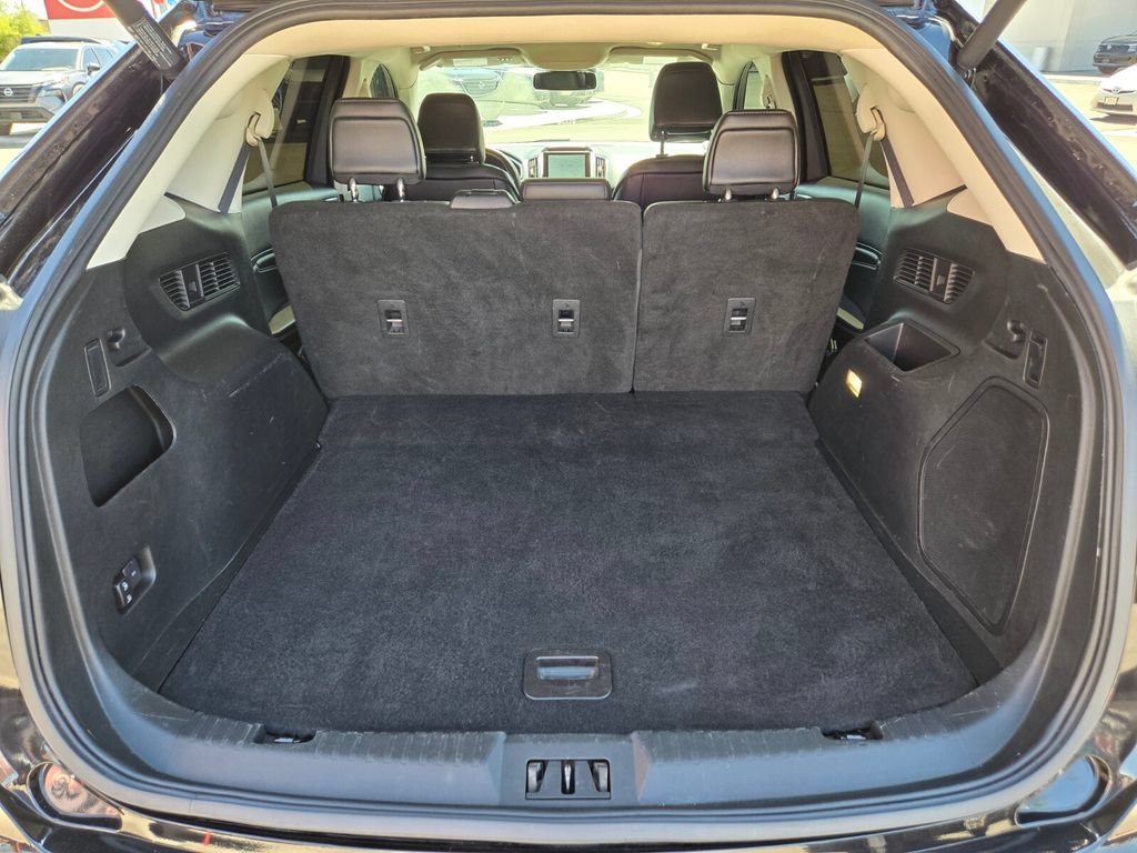 Used 2021 Ford Edge Titanium FWD image 17