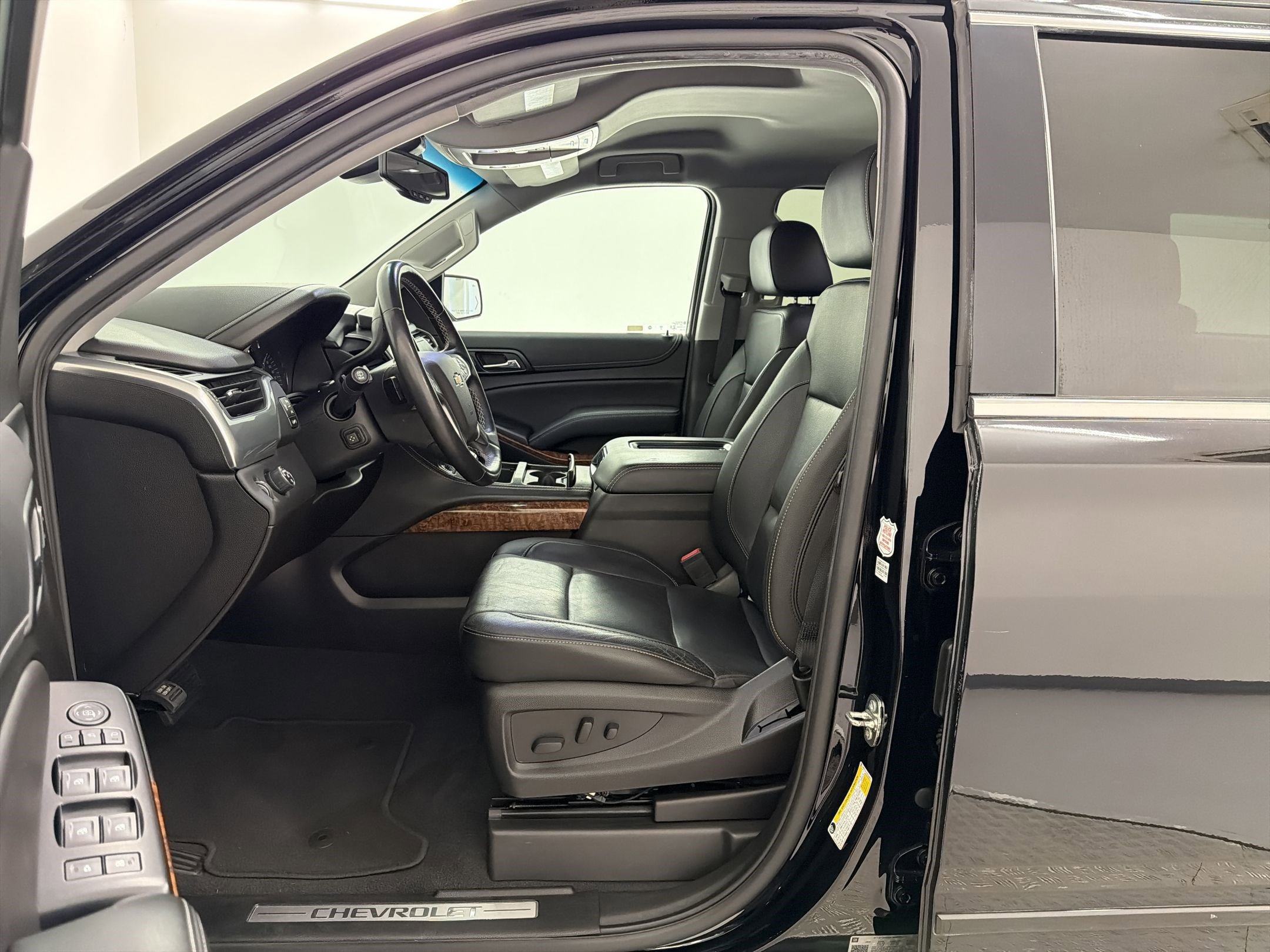 Used 2019 Chevrolet Tahoe Premier RWD image 5