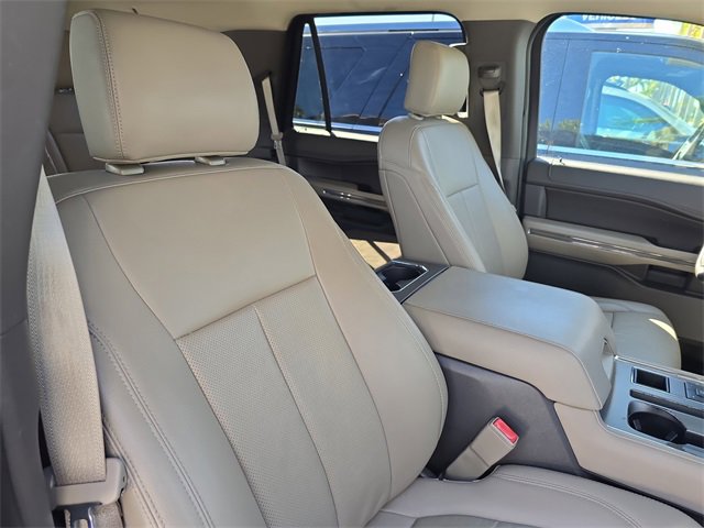 Used 2019 Ford Expedition XLT w/ Equipment Group 202A image 11