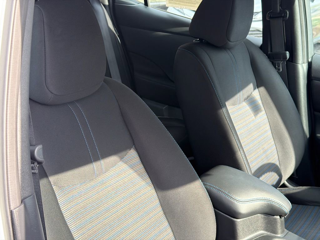 Used 2023 Nissan Leaf S image 10