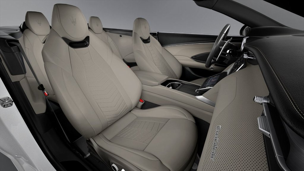 New 2026 Maserati GranCabrio Modena image 6