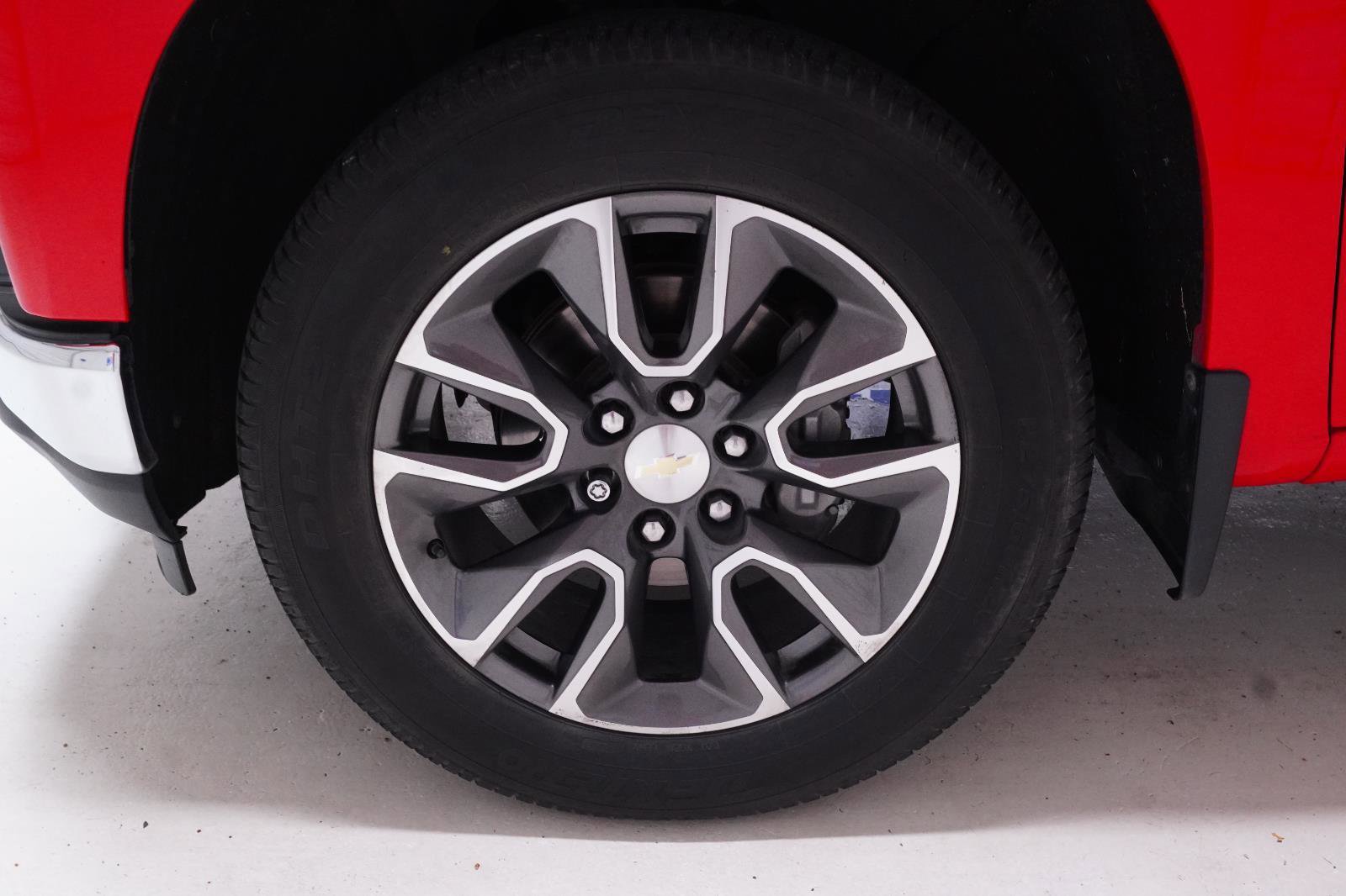 Used 2020 Chevrolet Silverado 1500 LT w/ Texas Edition RWD image 9