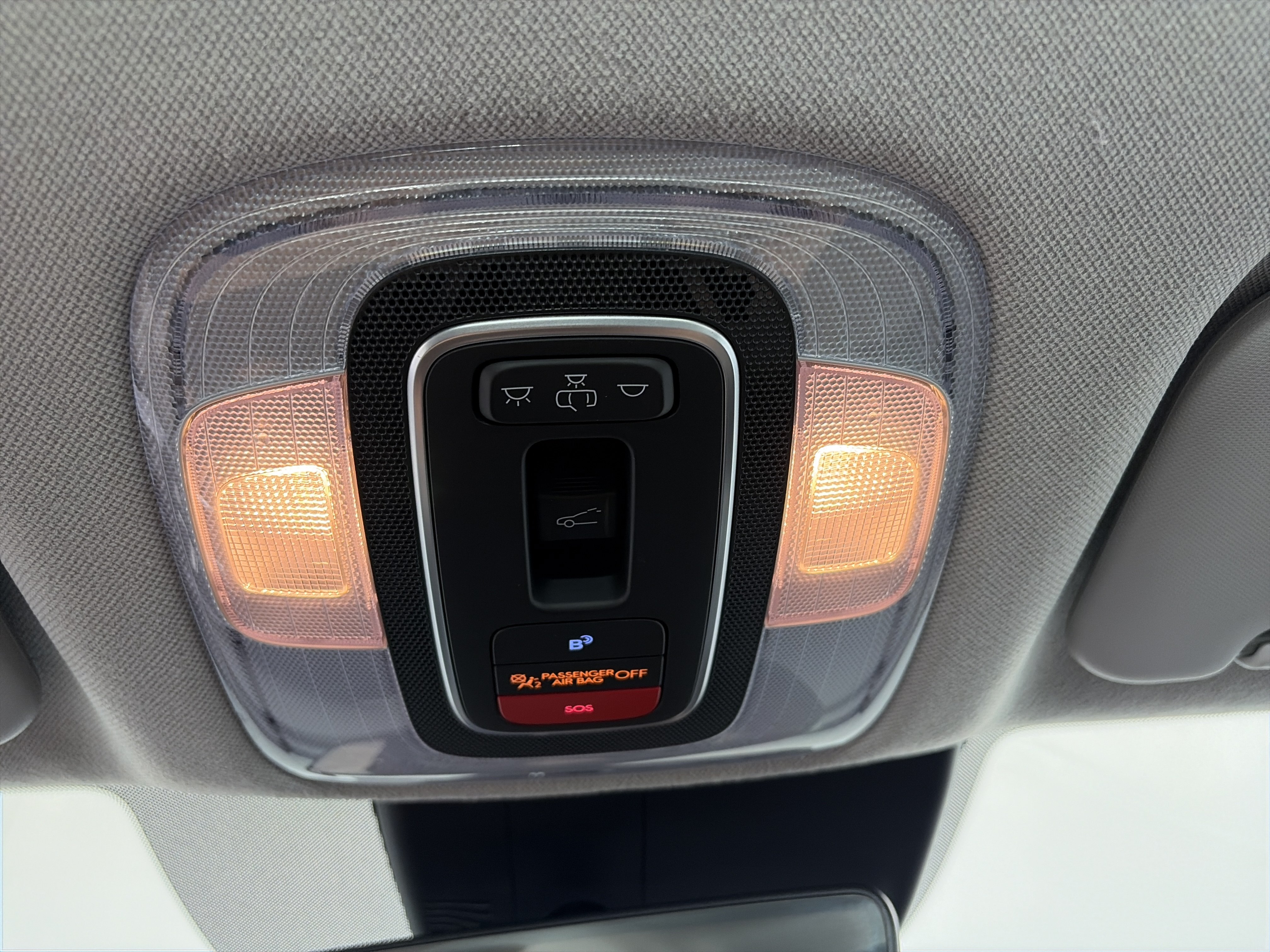 New 2025 Hyundai Elantra Limited FWD image 30