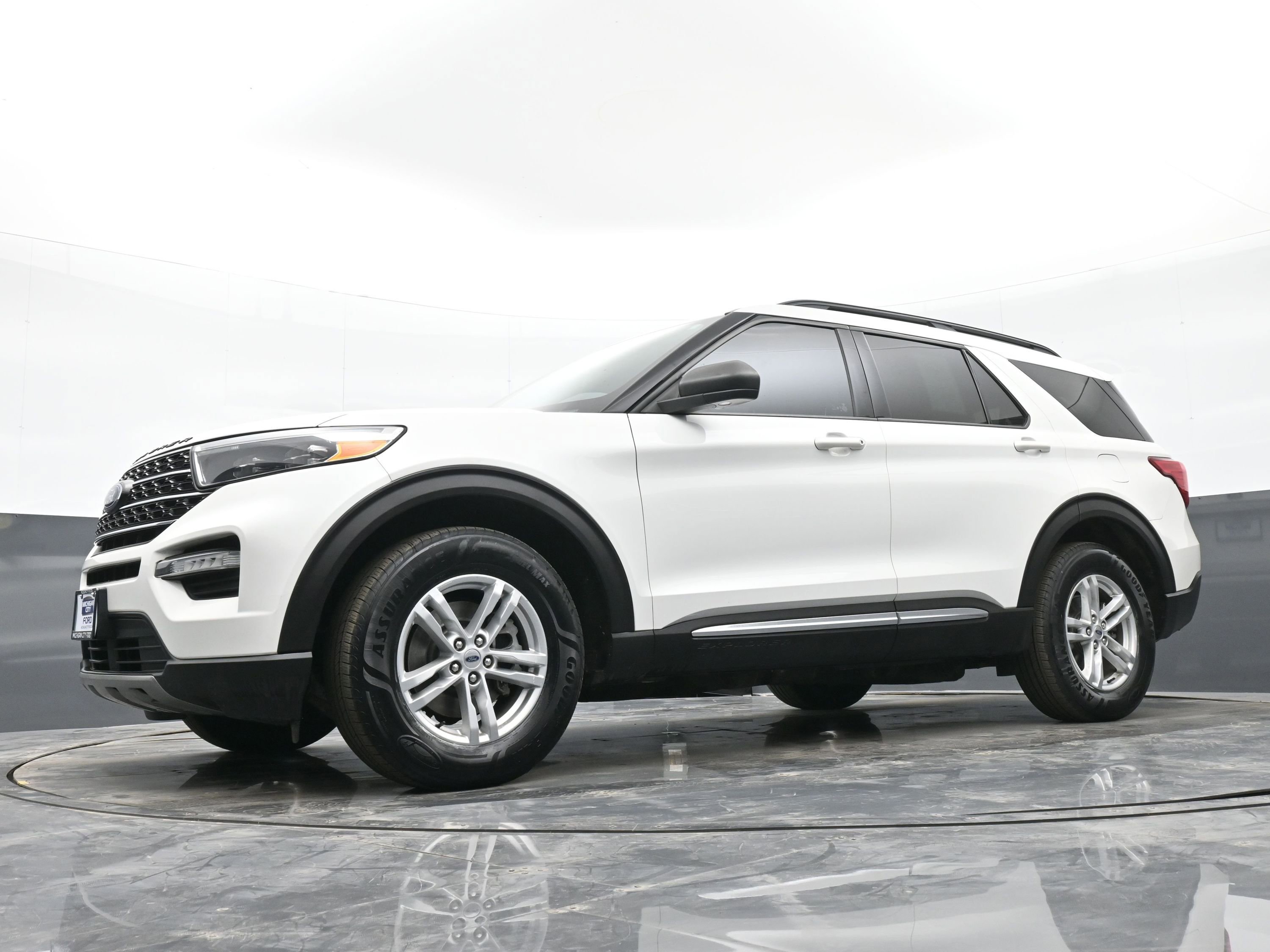 Used 2020 Ford Explorer XLT w/ Equipment Group 202A image 41