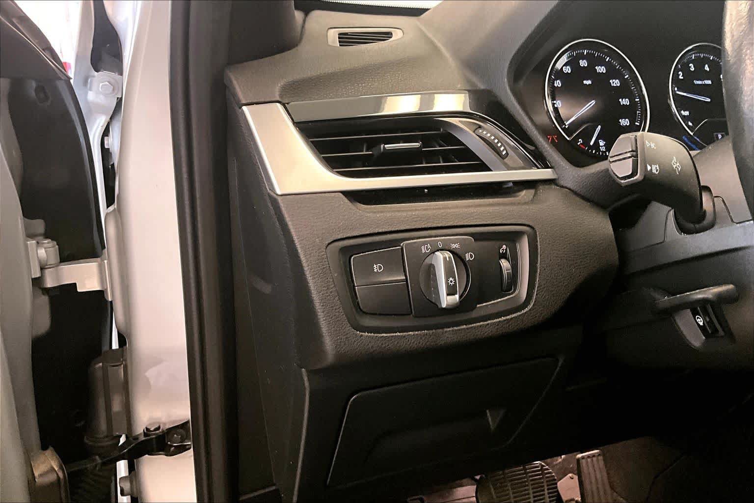 Used 2019 BMW X1 sDrive28i w/ Convenience Package FWD image 30