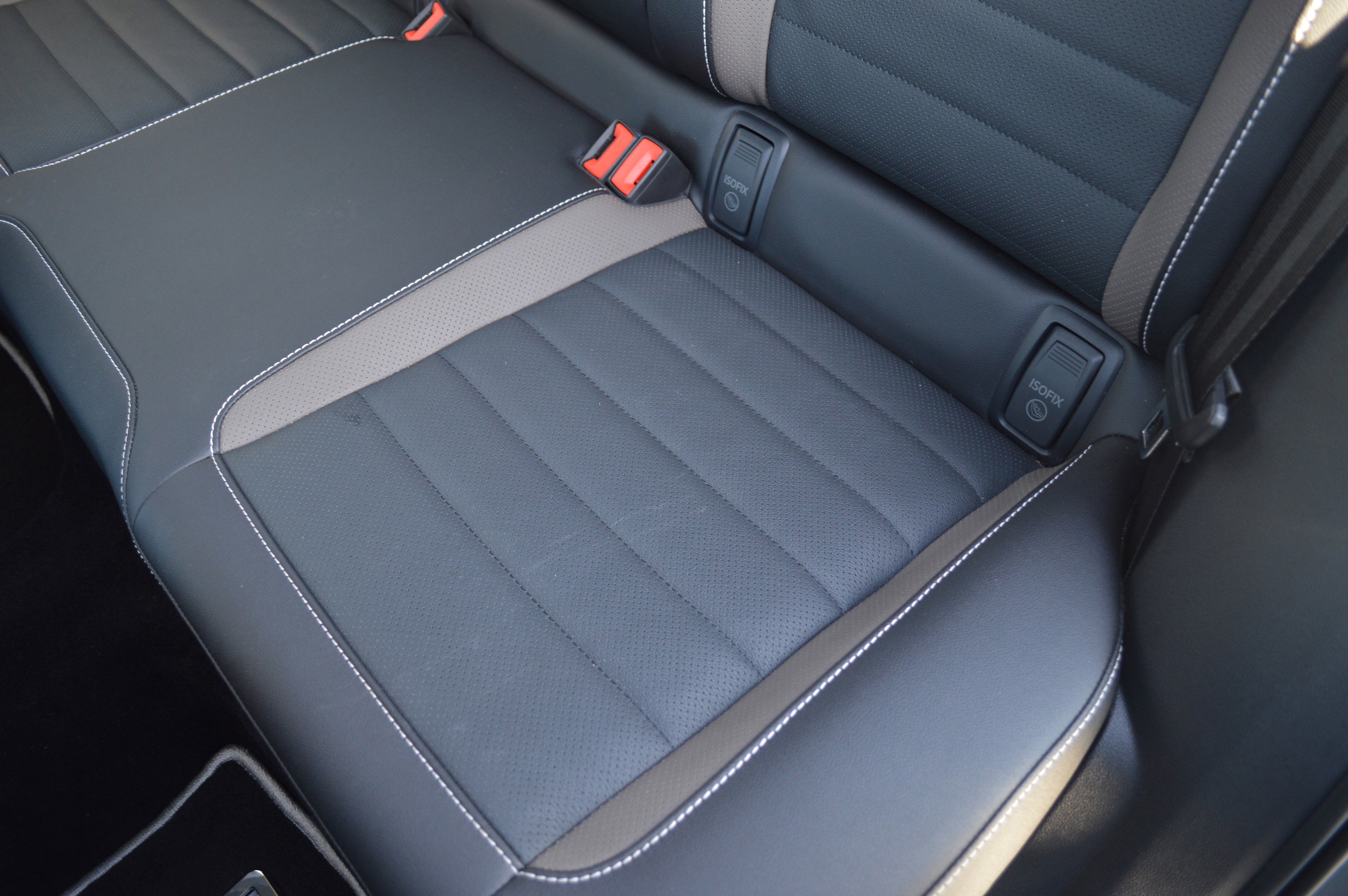 Used 2022 Volkswagen Taos SEL image 29