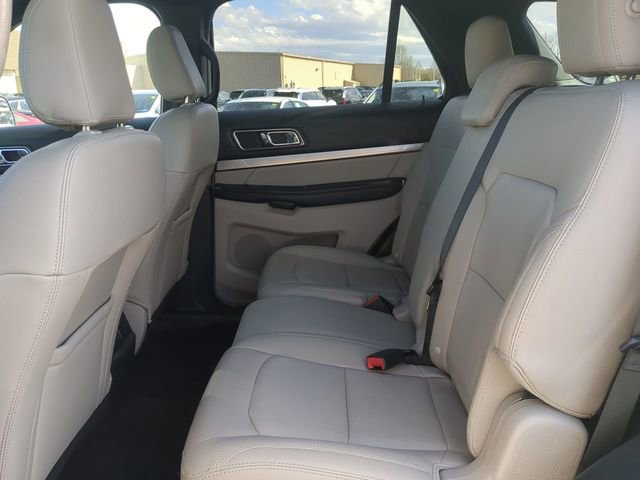 Used 2018 Ford Explorer XLT w/ Equipment Group 202A image 13