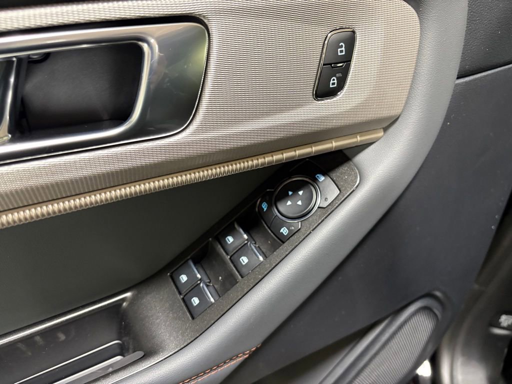 New 2026 Ford Explorer Active image 17