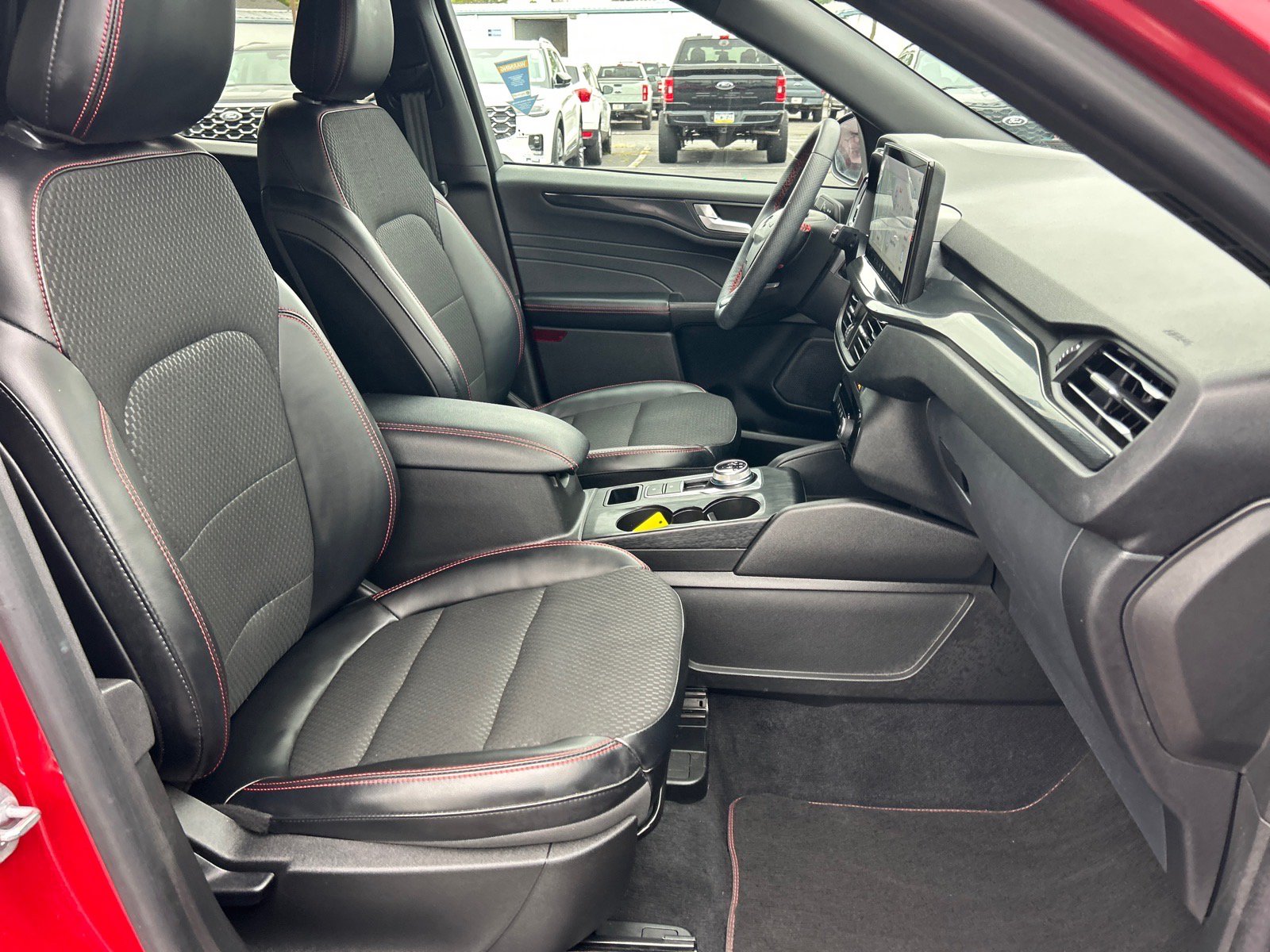 Certified 2023 Ford Escape ST-Line w/ Tech Pack #1 AWD/4WD image 18