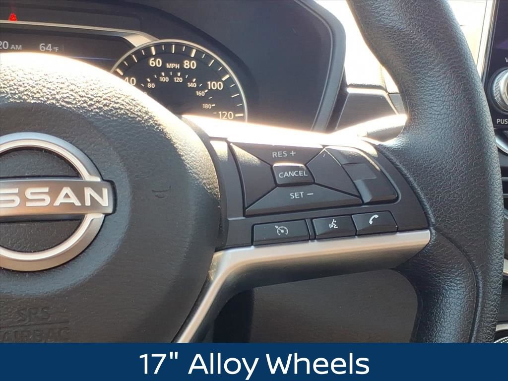 Used 2024 Nissan Altima 2.5 SV FWD image 12