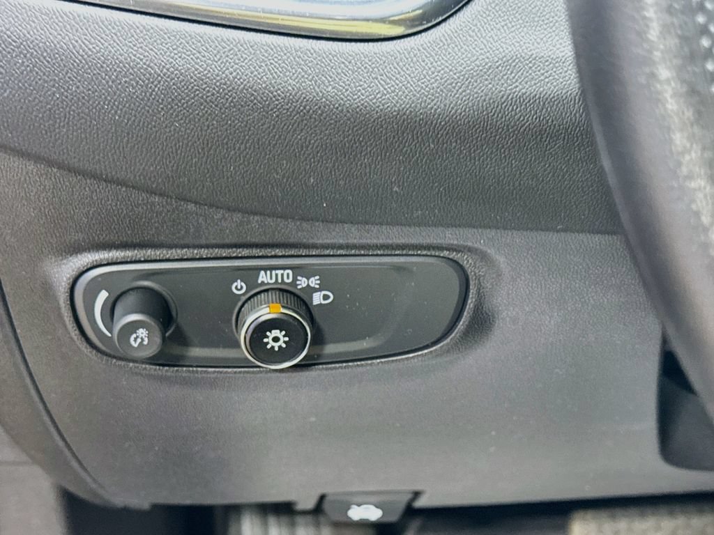 Used 2024 Chevrolet Equinox LS w/ LS Convenience Package AWD/4WD image 10