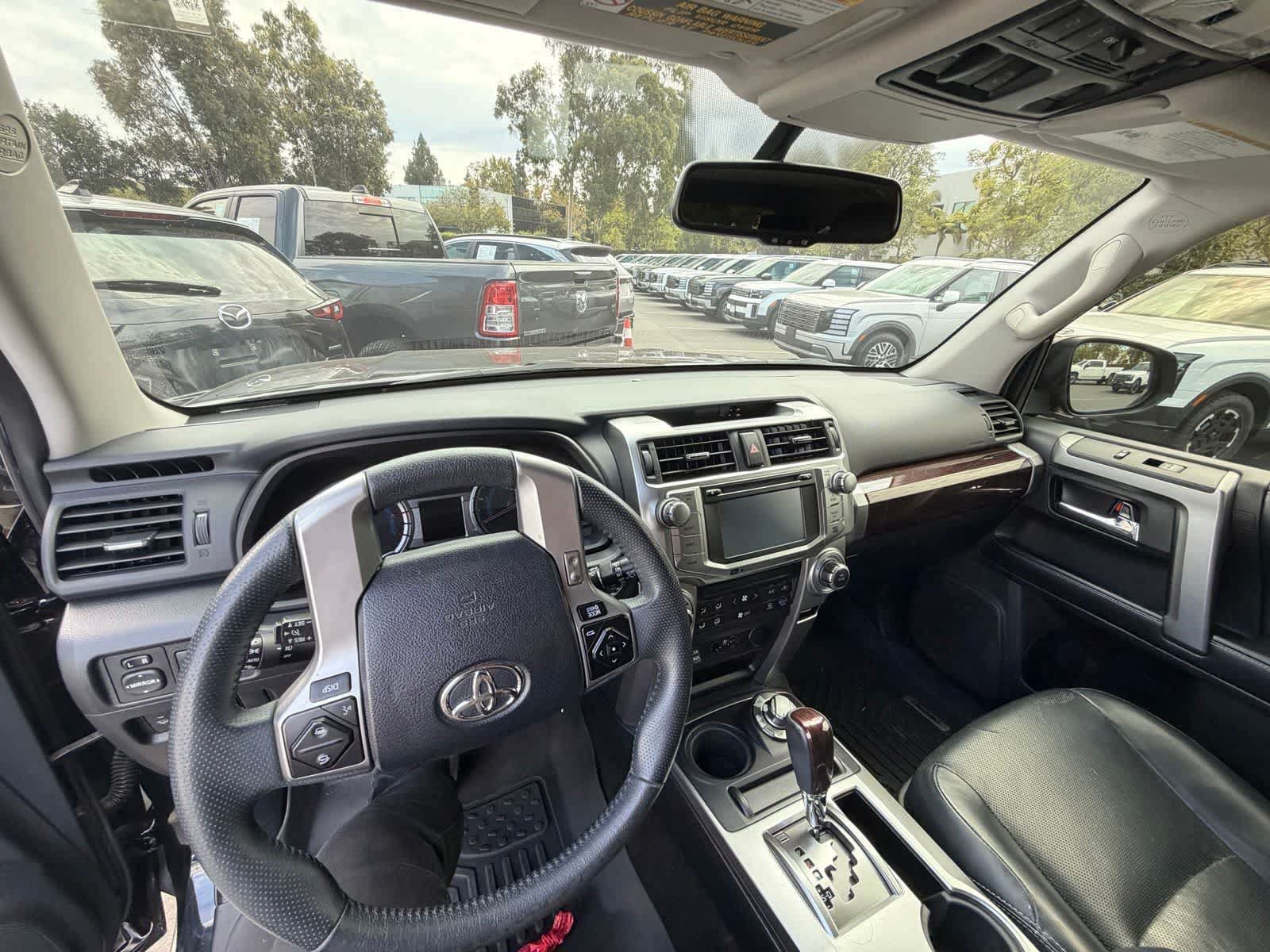 Used 2017 Toyota 4Runner Limited AWD/4WD image 7