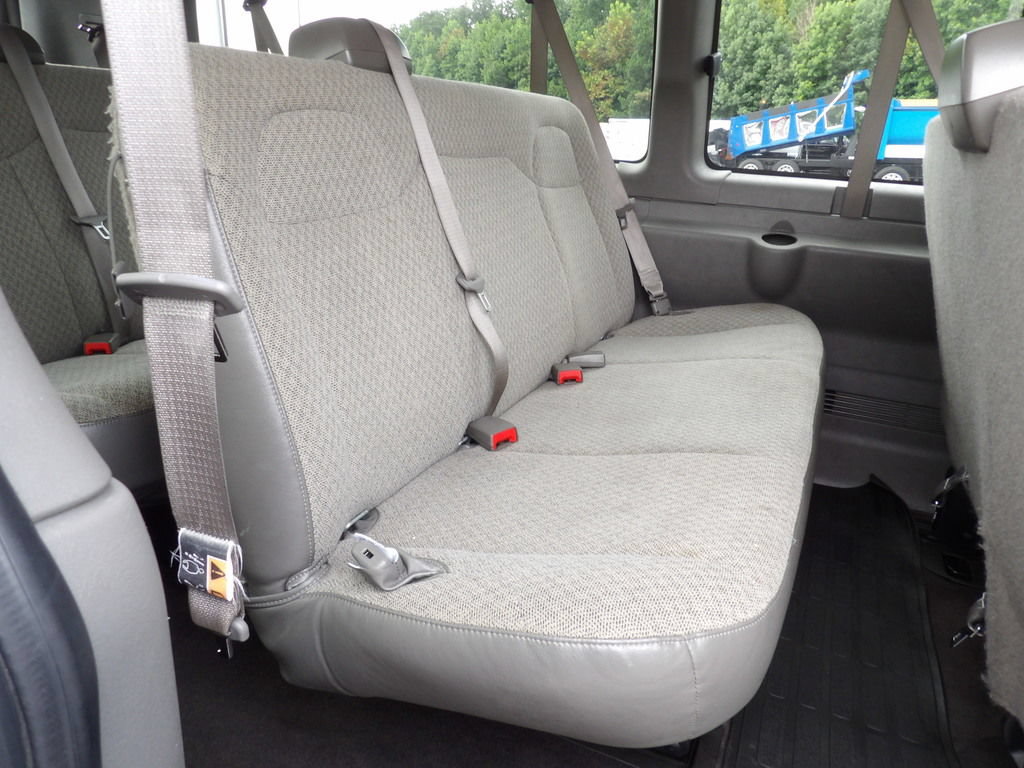 Used 2025 Chevrolet Express 3500 LT w/ LT Preferred Equipment Group RWD image 31