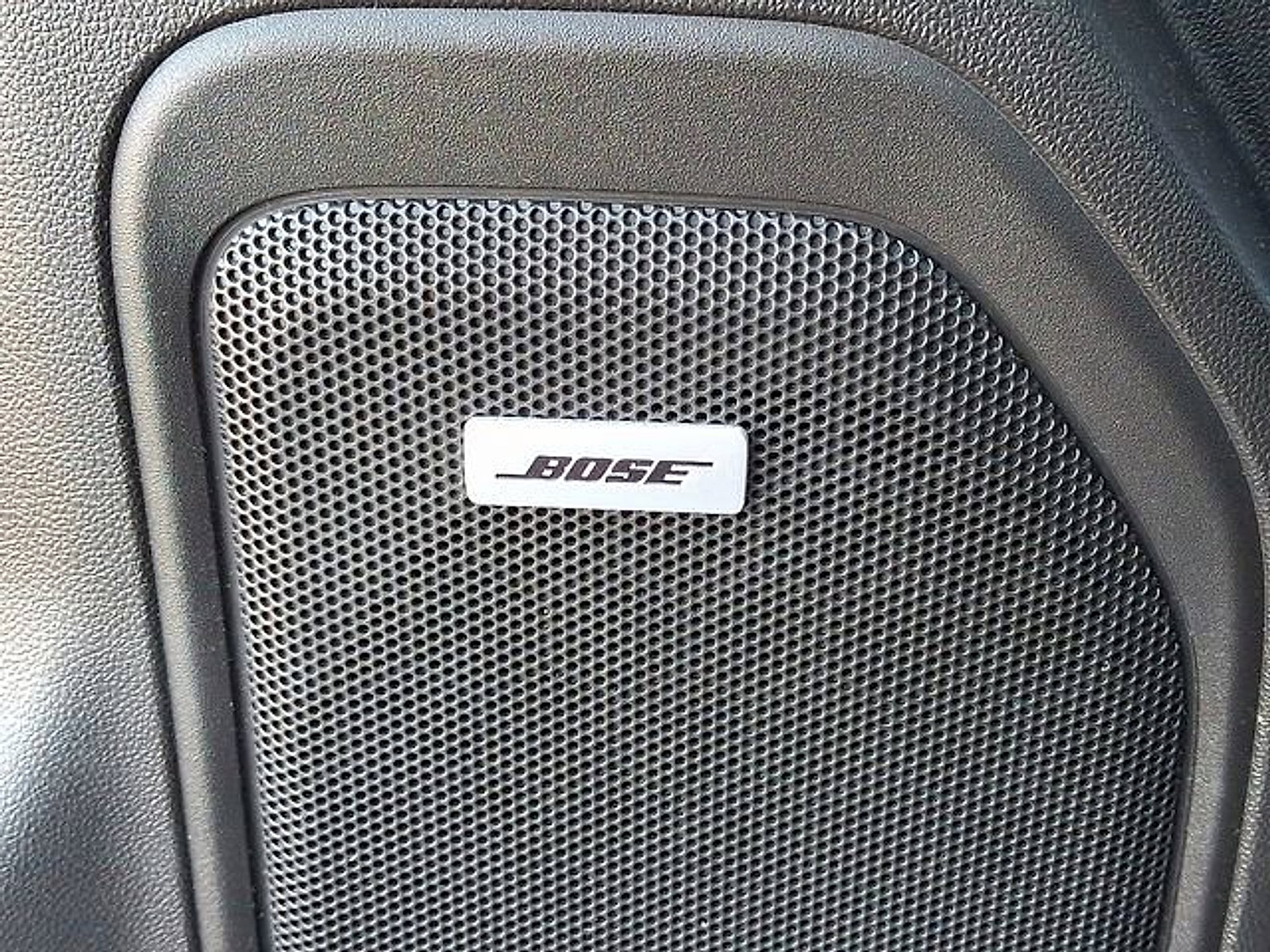 Used 2020 Chevrolet Silverado 1500 High Country w/ Technology Package image 23