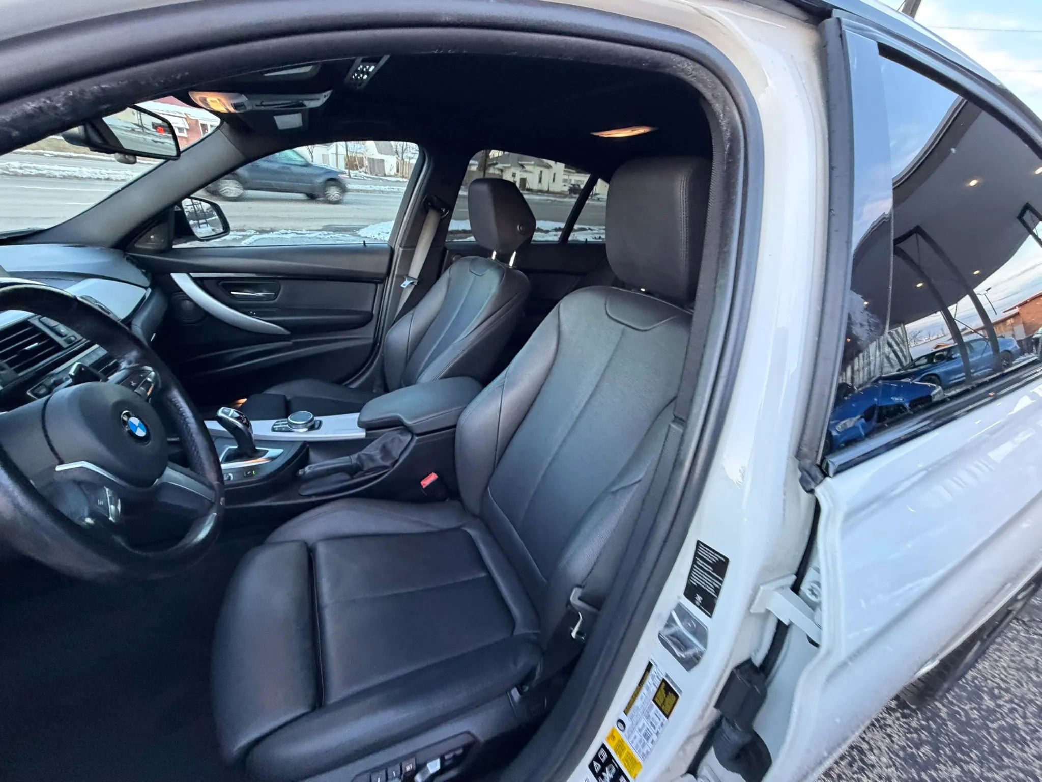 Used 2018 BMW 340i xDrive 340i xDrive Sedan 4D w/ Premium Package image 18