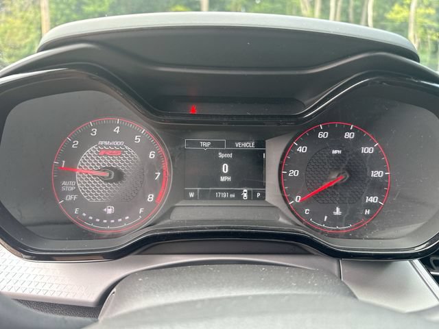 Used 2025 Chevrolet Trax RS w/ Driver Confidence Package FWD image 14
