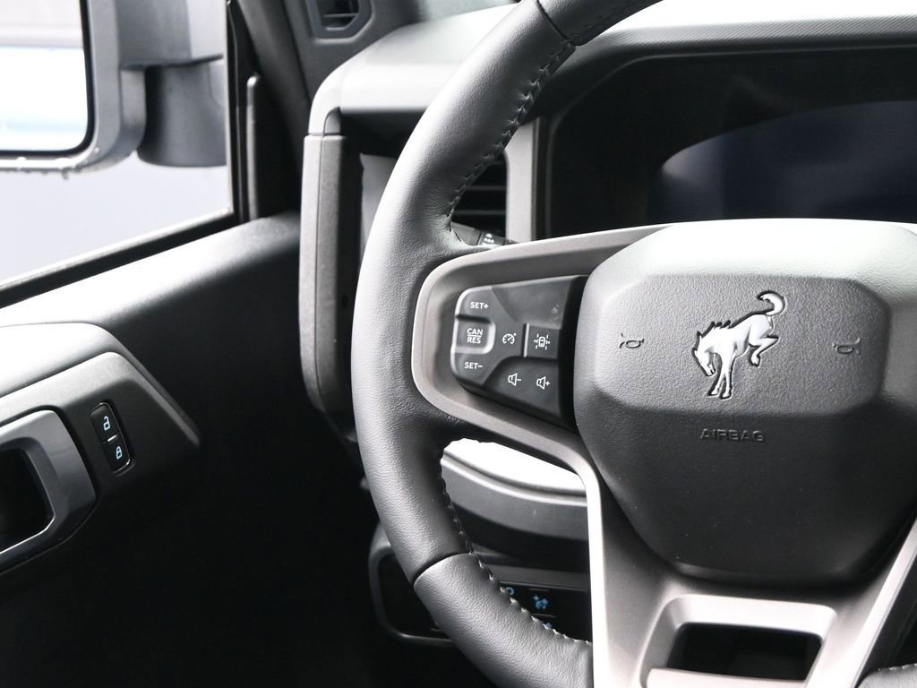 New 2025 Ford Bronco Badlands image 33