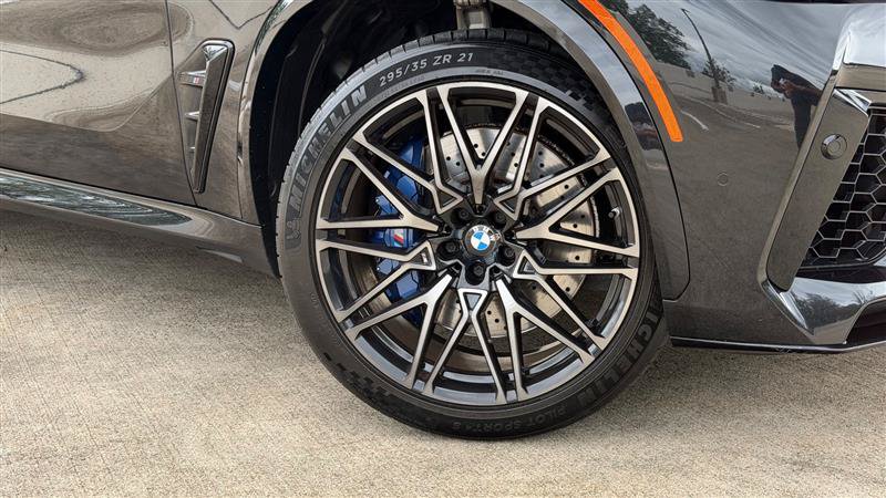 Used 2021 BMW X5 M Competition w/ Premium Package AWD/4WD image 21