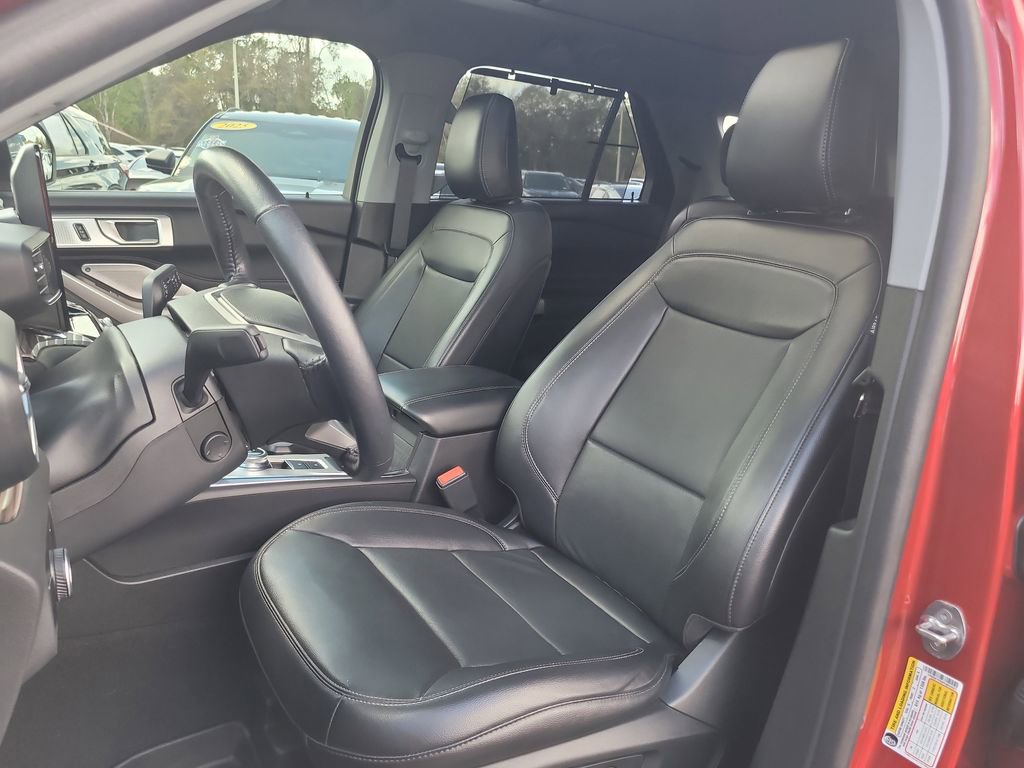Certified 2023 Ford Explorer Limited w/ Limited Technology Package image 20