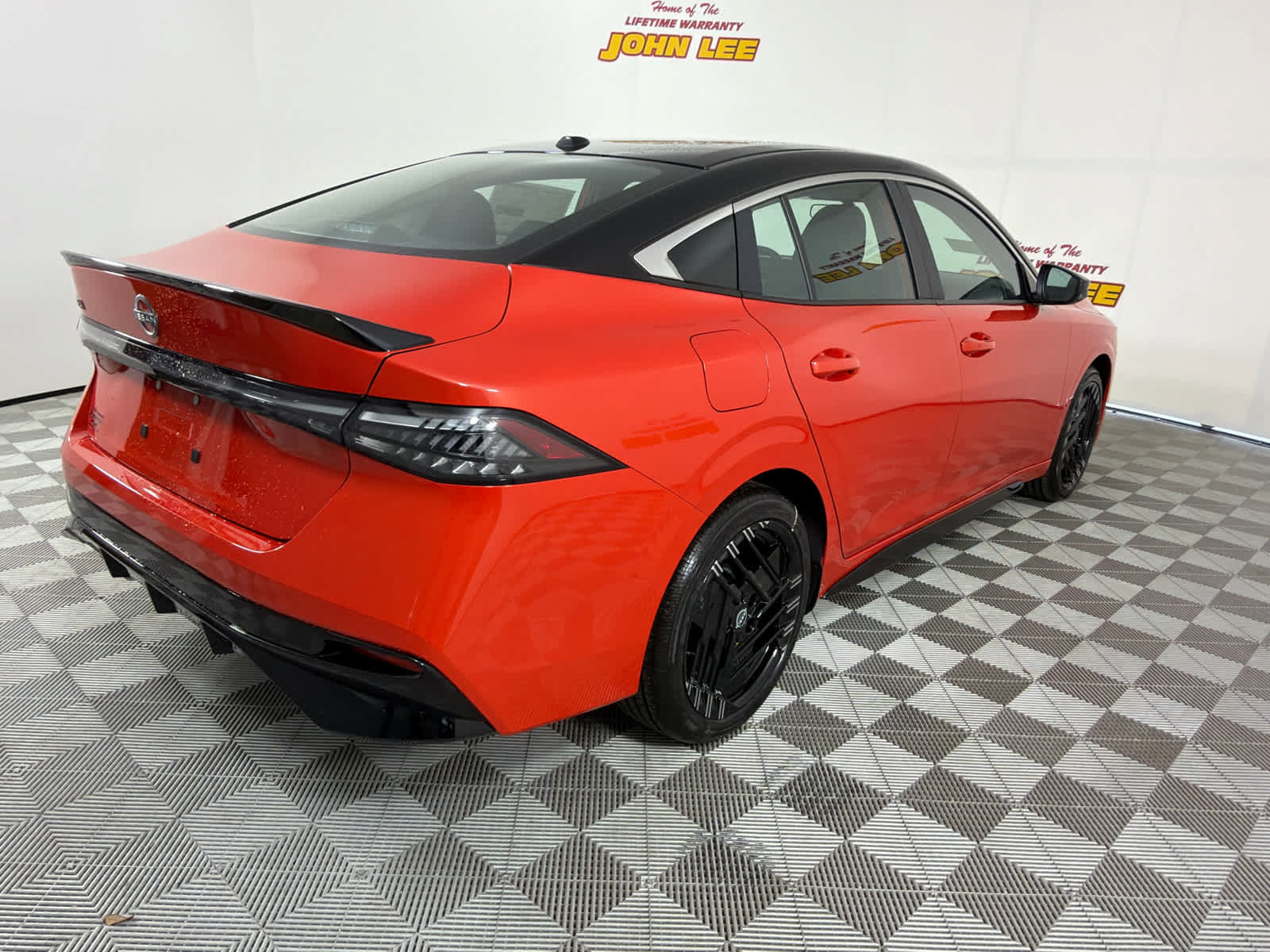 New 2027 Nissan Sentra SR w/ Floor Mat Package FWD image 5