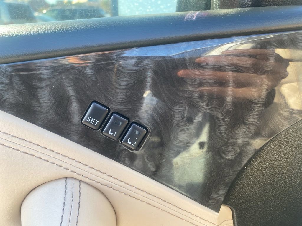 Used 2024 Nissan Armada Platinum w/ Captain's Chairs Package image 12