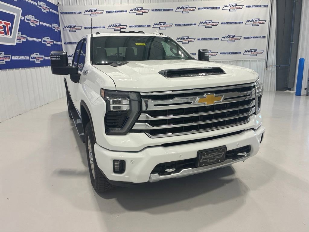New 2026 Chevrolet Silverado 2500 High Country w/ High Country Premium Package AWD/4WD image 16