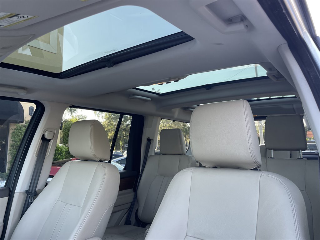 Used 2016 Land Rover LR4 HSE AWD/4WD image 6