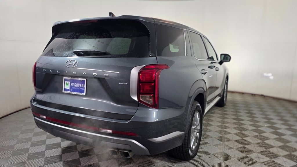 Used 2023 Hyundai Palisade SE image 5