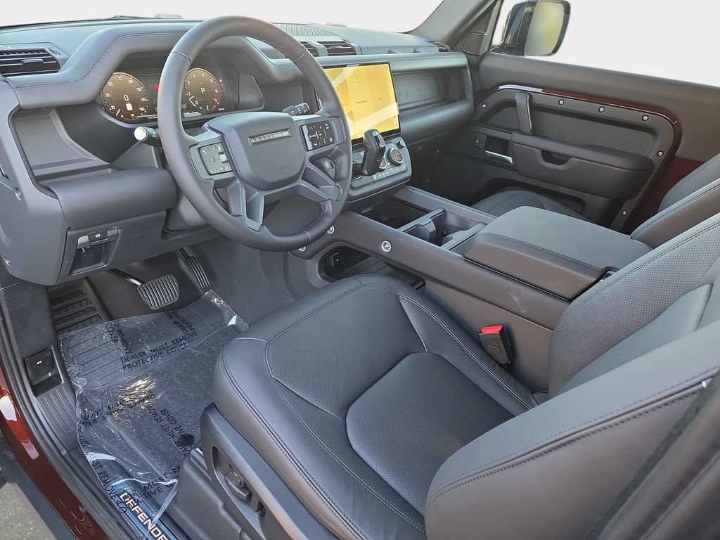 New 2026 Land Rover Defender 90 X-Dynamic SE AWD/4WD image 13