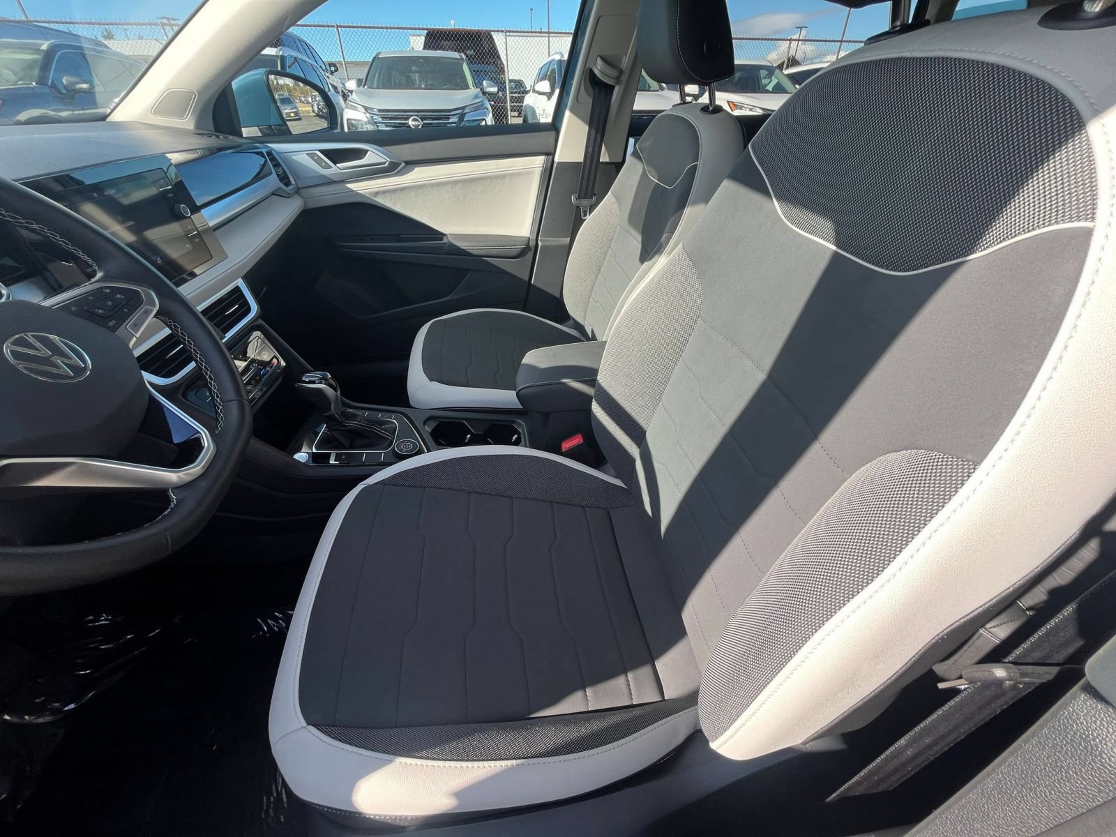 Used 2026 Volkswagen Taos SE AWD/4WD image 23