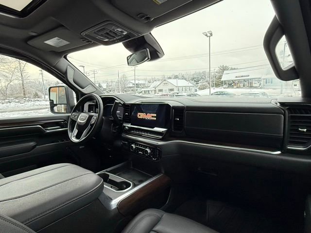 Used 2024 GMC Sierra 2500 SLT w/ SLT Premium Package image 25