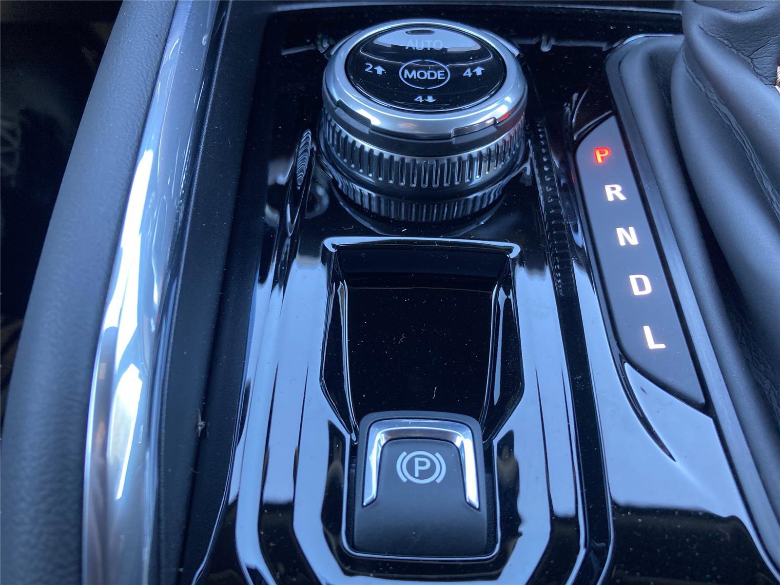 New 2026 GMC Canyon AT4 image 29