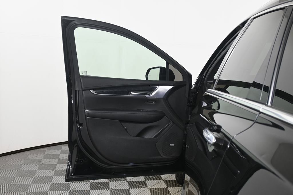 Used 2020 Cadillac XT5 Premium Luxury AWD/4WD image 28