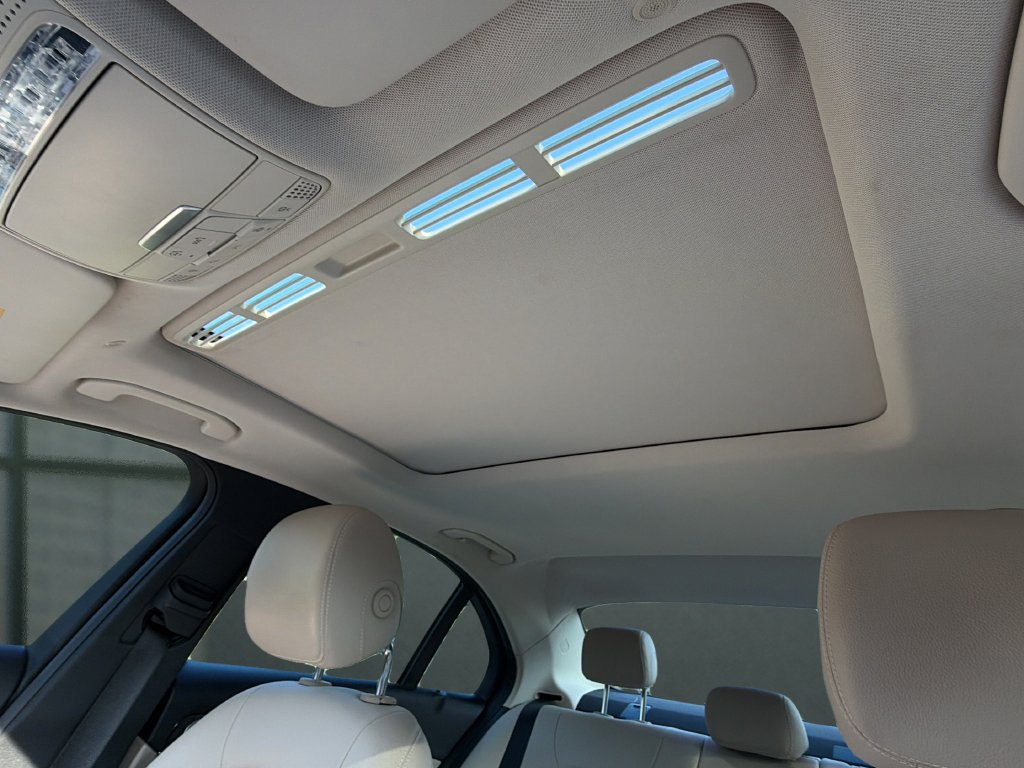 Used 2020 Mercedes-Benz C 300 Sedan image 47